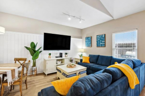 NEW 5BR, Heated Pool, Pet-Friendly, Near the Beach
